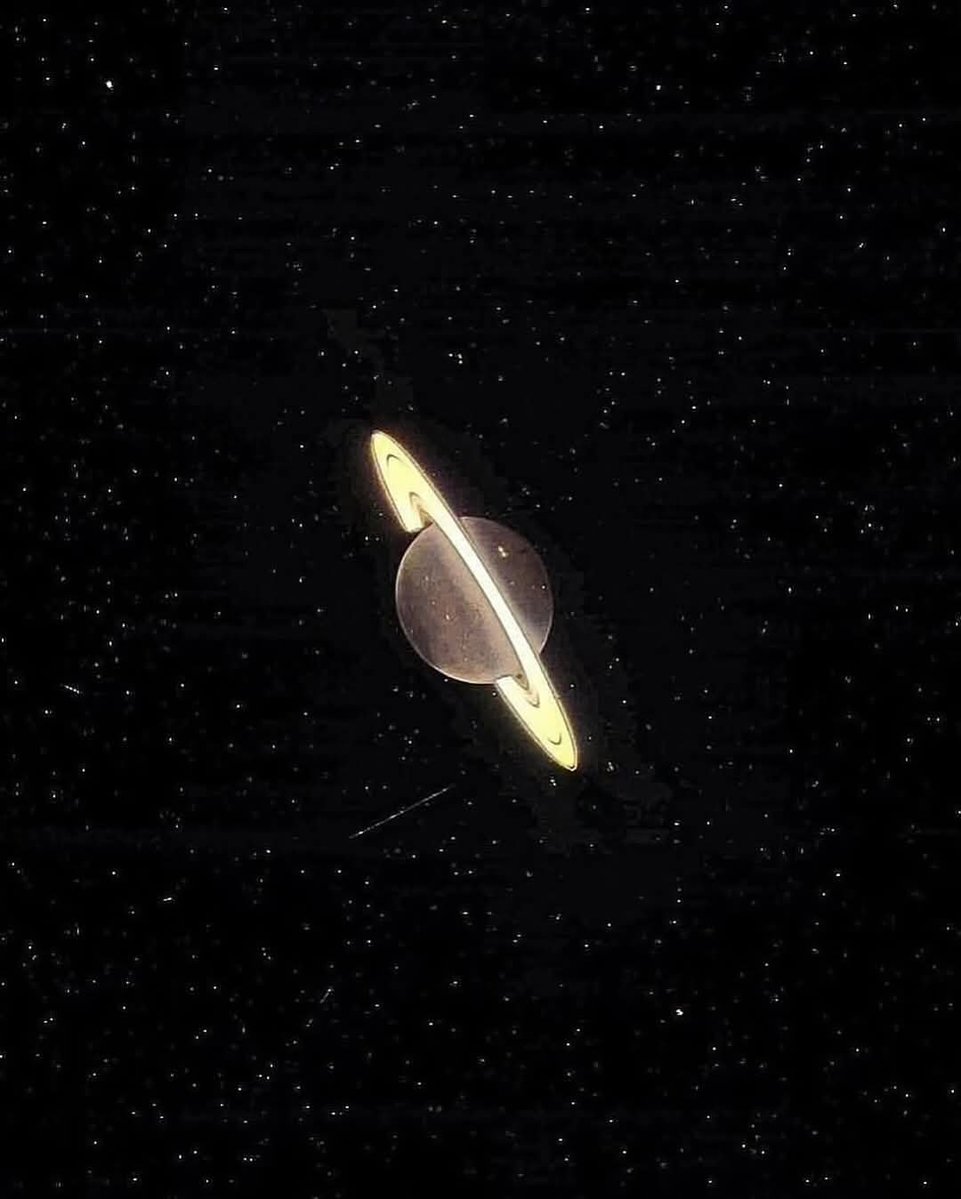forallcurious's tweet image. Saturn, like you’ve never seen it before.