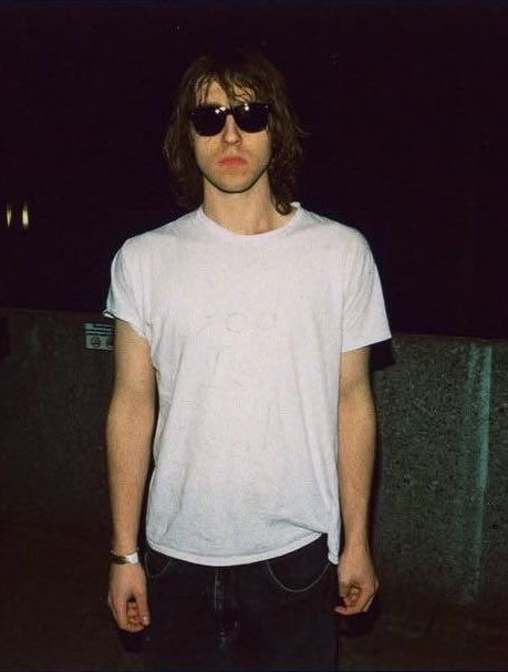 spinelessways's tweet image. i love it when he hits this pose