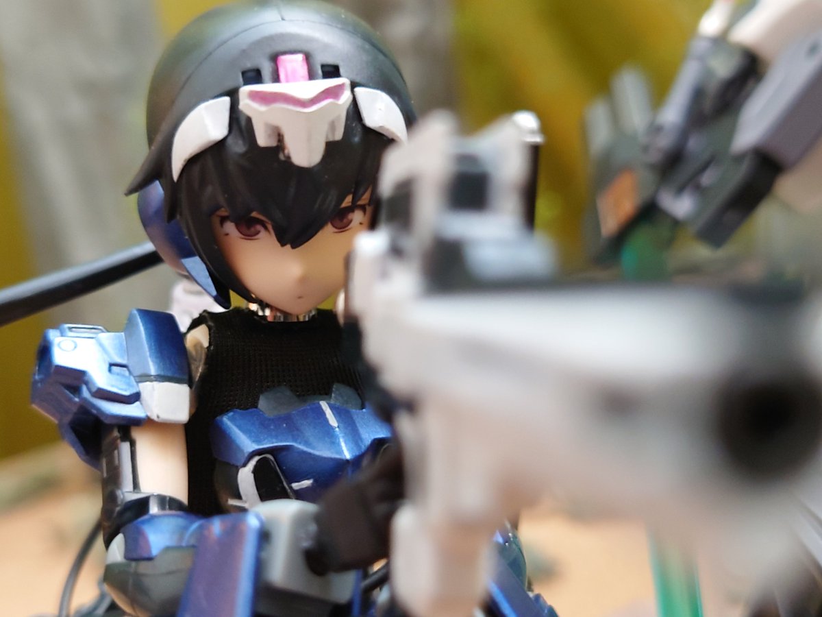ippei3231's tweet photo. 〜いっぺいとは〜

おおよそ画像のようなノリのブンドド人形劇をYouTubeにて公開することをメイン活動とする、我流の美少女プラモデル愛好家でございます！

特技は無駄に派手なアクションとやさぐれたお目々ッ

チャンネル登録、コメントはいつでもお待ちしております！！ https://t.co/ohkO8kzTkF