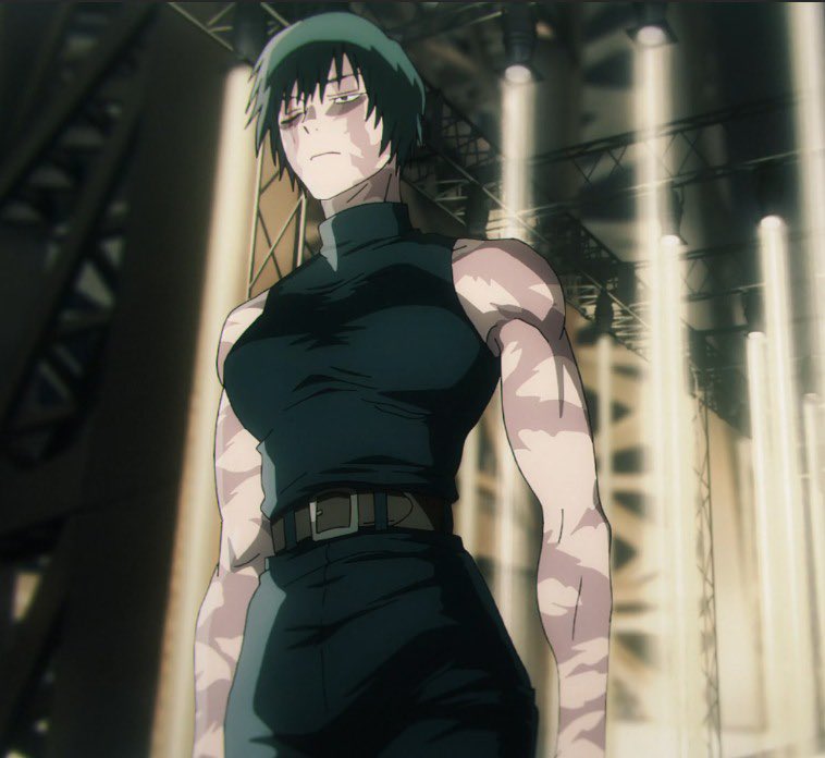 Looooooooook at her oh my lord 🛐🛐🛐🛐🛐