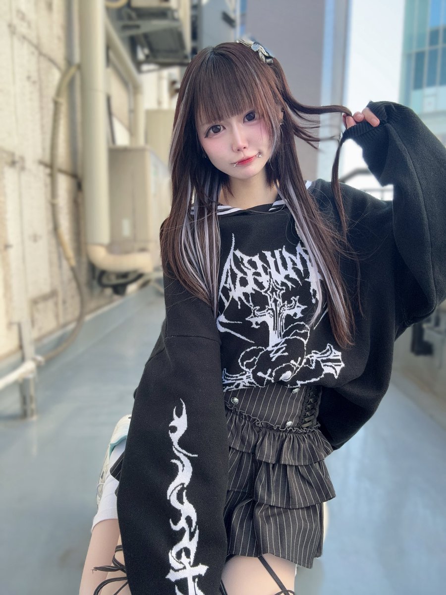 ꒦꒷ セール中 ꒦꒷ この服どちらもセール中🫶🏻 地雷系始めるなら今が