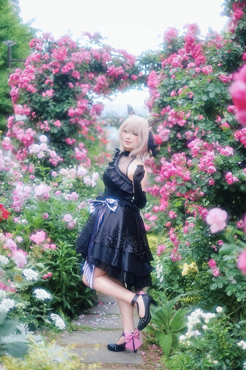 melon_ice9's tweet image. コスプレ / Cosplay
ウマ娘 カレンチャン👰

🩷🌹

 #アミティエ_リバモ 
 #Umamusume