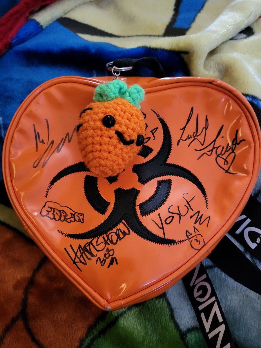 We going to try getting <a href="/dj_angerfist/">ANGERFIST</a> autograph on my mini backpack at denver show February 7