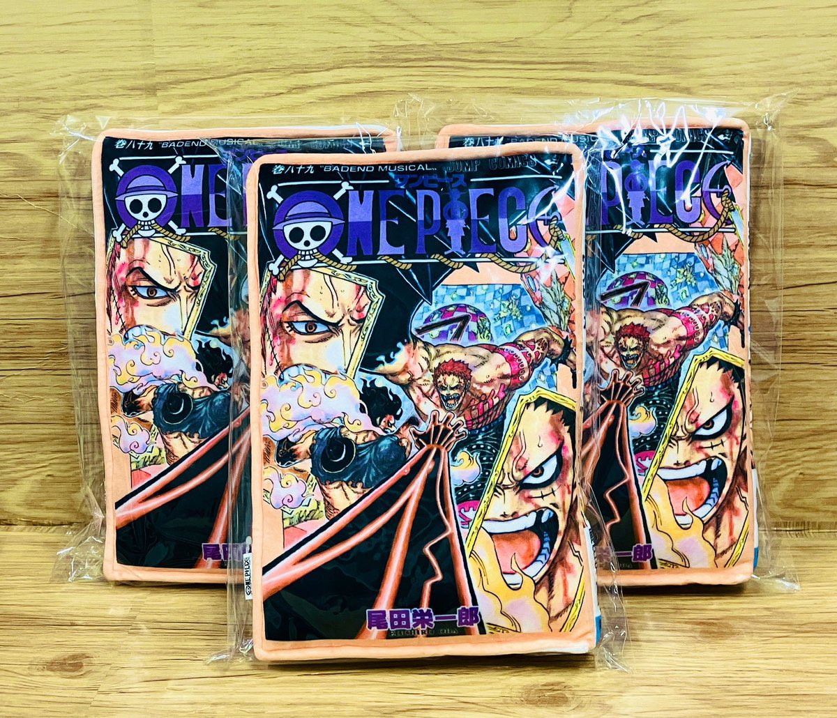 おすすめ商品】原画商品 ジャンプコミックス型クッション 巻一/巻六十