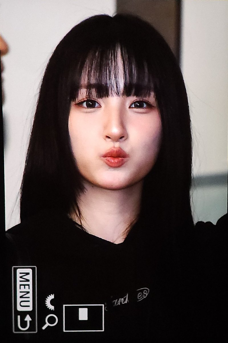 Suez_YunHa's tweet photo. 260109

#윤하야_여기봐봐 #유니스 #UNIS #방윤하 #YUNHA #빵윤하 https://t.co/LRXIzdV60g