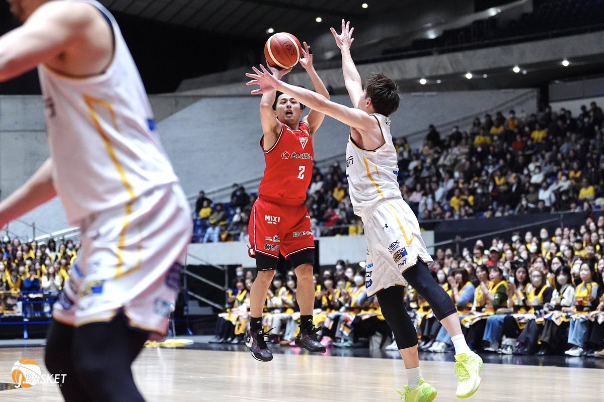 jbasket_jp's tweet photo. 【天皇杯｜DAY3】富樫勇樹（千葉J）クォーターファイナル・宇都宮戦に「戦えるメンバーで、ゲームプランは遂行できた」／悔しさを抱え、視線はすでにリーグへ
📝 https://t.co/szoi2w0d97
⁡
#富樫勇樹
#千葉ジェッツ
#天皇杯バスケ
#Scene #Moments #BeyondGame
#Jbasketインタビュー
#Jbasket #Jバスケ
