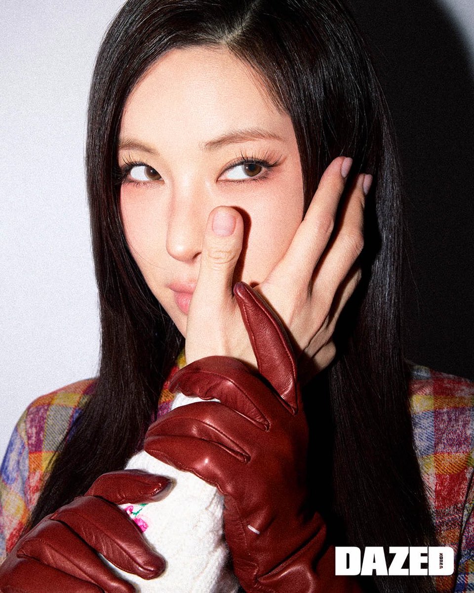 nomwvy's tweet photo. 데이즈드 화보 얼굴 무친 👑  #정선아 https://t.co/6n2qoc58jm