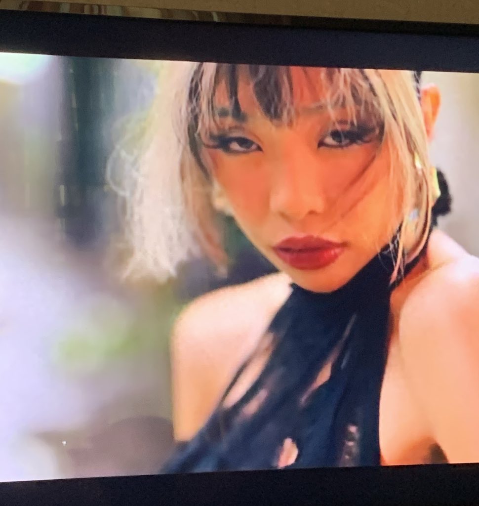 fllattersshy's tweet photo. Super ganda MV ng #MasunogMan 🔥
Congrats #MaymayEntrata https://t.co/MnCeSdAkbV