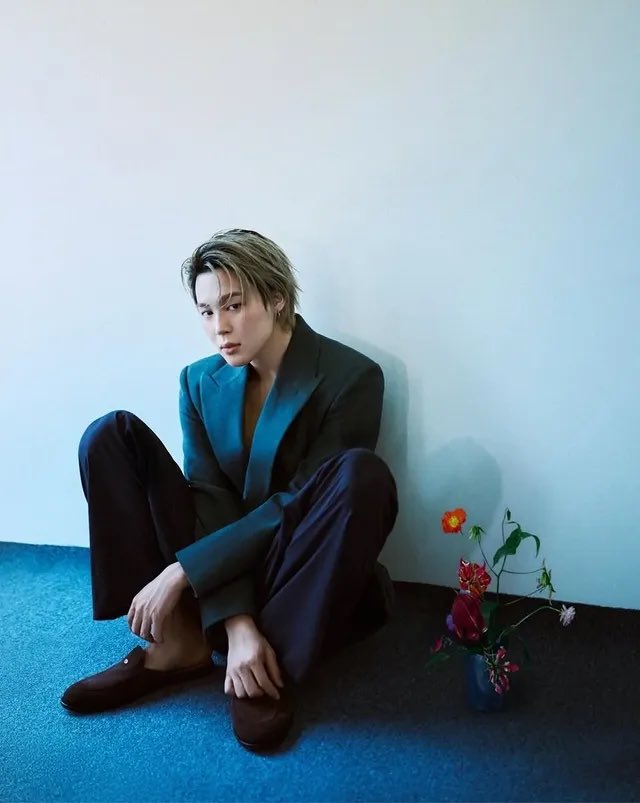 btspicstwt_'s tweet image. [📸 PHOTOS] #JIMINxVOGUEKOREA 

#Jimin for Vogue Korea – February issue (3)

(text removed)