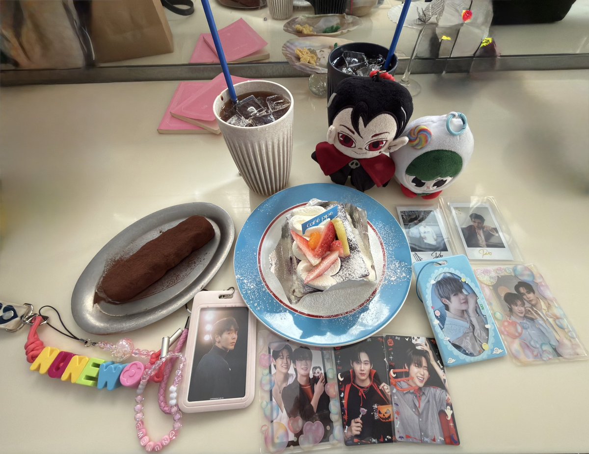 SStar418's tweet photo. 간만에 덕친을 만나 덕수다중🎶🎵
@soha2327 

#BounPrem #bb0un #prem_space 
#PAODY #Ramil 
#MaxNat #mmaxmax #natasitt 
#UpPoom #uppoompat #poompps https://t.co/BDAUmdyJBG