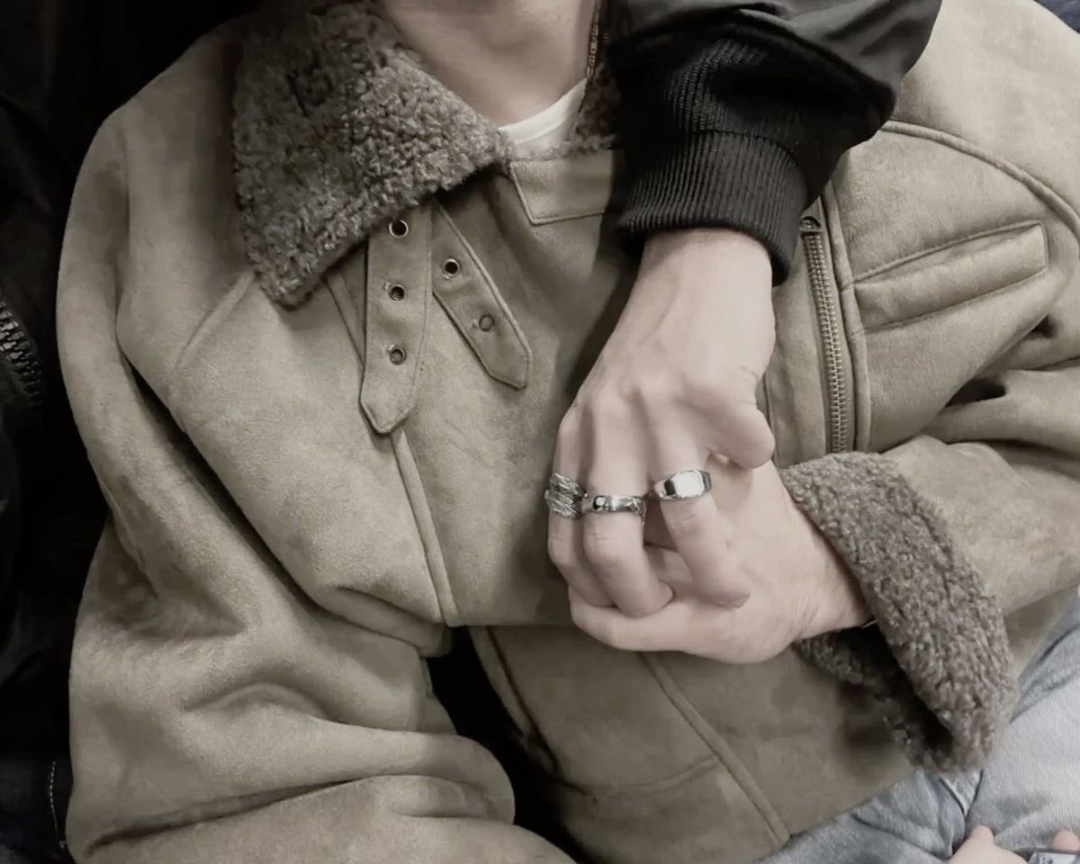 potchiseo's tweet photo. ❤️‍🔥Touch-Starved | a short #chibboz #chihbo au

— Chih En “hates” skinship. Shuaibo jokes about being touch-starved. Between teasing, “is this okay?”, and way too close moments, Chih En might be the who ends up reaching first. https://t.co/m2TgjdHx9W