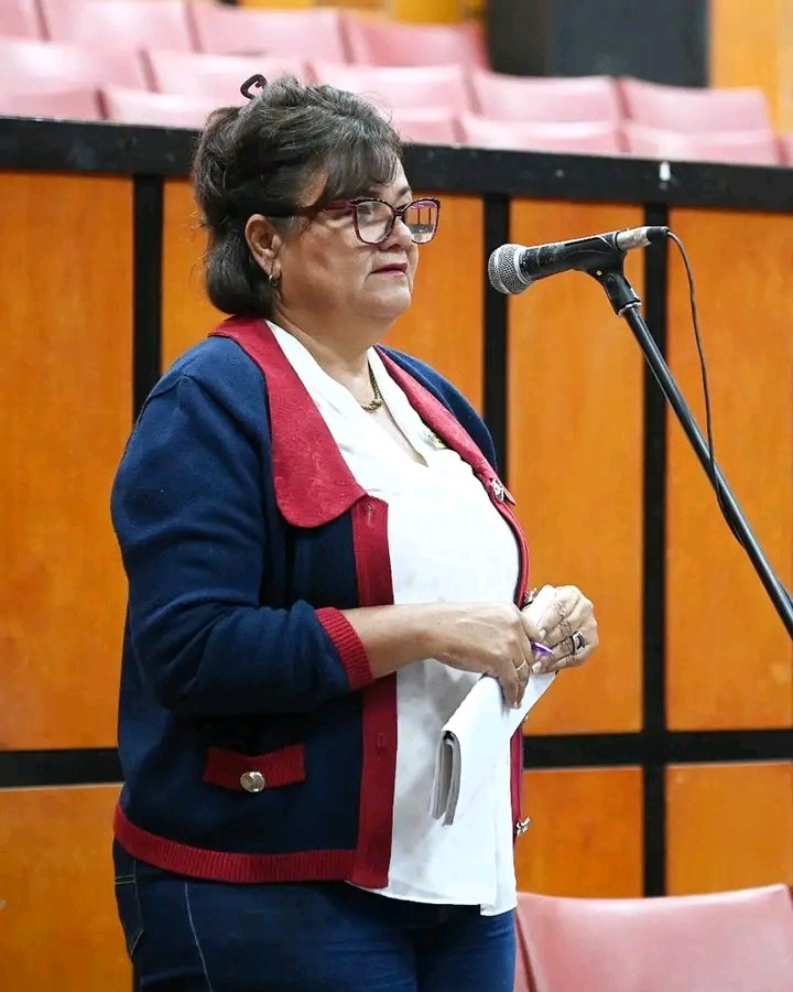 Presidido por el Primer Secretario del Comité Central, <a href="/DiazCanelB/">Miguel Díaz-Canel Bermúdez</a> y el secretario de Organización, <a href="/DrRobertoMOjeda/">Dr. Roberto Morales Ojeda</a>, efectuamos el 
Pleno Extraordinario del Comité Provincial del  <a href="/PartidoPCC/">Partido Comunista de Cuba</a> en #Guantánamo. 
Ratificamos nuestro optimismo para asumir los compromisos de trabajo.