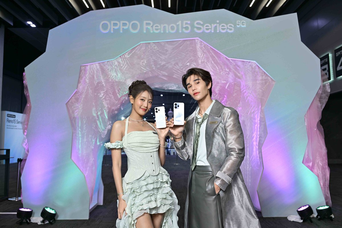 RealEntOfficial's tweet image. เสิร์ฟความปัง! ‘มินนี่ i-dle, เจฟ, ซี-นุนิว, และ บอนนี่’ ที่มาเสิร์ฟช็อตปังในเฟรมเดียวได้ครบถ้วนแบบไม่ต้องพึ่งไม้เซลฟี่ ในงานเปิดตัว "OPPO Reno15 Series 5G" ด้วยโมเมนต์ความสนุกเรียกเสียงกรี๊ดแบบลั่นฮอลล์

#MINNIE #JeffSatur
#beonnnie #ZeeNuNew #Reno15SeriesTH