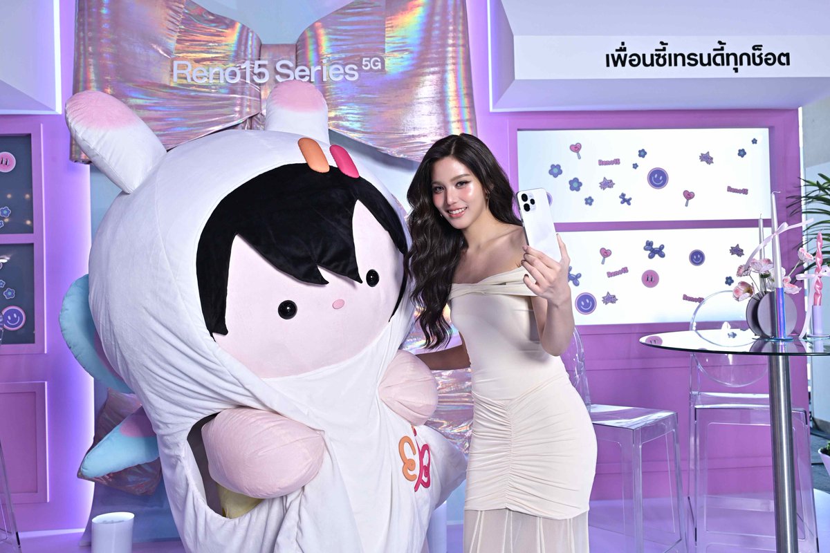 RealEntOfficial's tweet image. เสิร์ฟความปัง! ‘มินนี่ i-dle, เจฟ, ซี-นุนิว, และ บอนนี่’ ที่มาเสิร์ฟช็อตปังในเฟรมเดียวได้ครบถ้วนแบบไม่ต้องพึ่งไม้เซลฟี่ ในงานเปิดตัว "OPPO Reno15 Series 5G" ด้วยโมเมนต์ความสนุกเรียกเสียงกรี๊ดแบบลั่นฮอลล์

#MINNIE #JeffSatur
#beonnnie #ZeeNuNew #Reno15SeriesTH