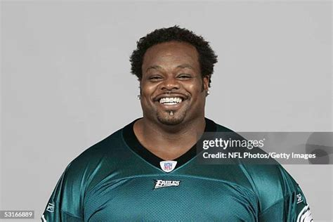 Mrstanleycup's tweet image. January 10th BOTD
1974 Hollis Thomas
(52 years old)
American football defensive tackle (Philadelphia Eagles), born in Abilene, Texas
Hollis "Tank" Thomas (born January 10, 1974) is a former NFL defensive tackle who became a beloved figure in Philadelphia, both for his 10-year…