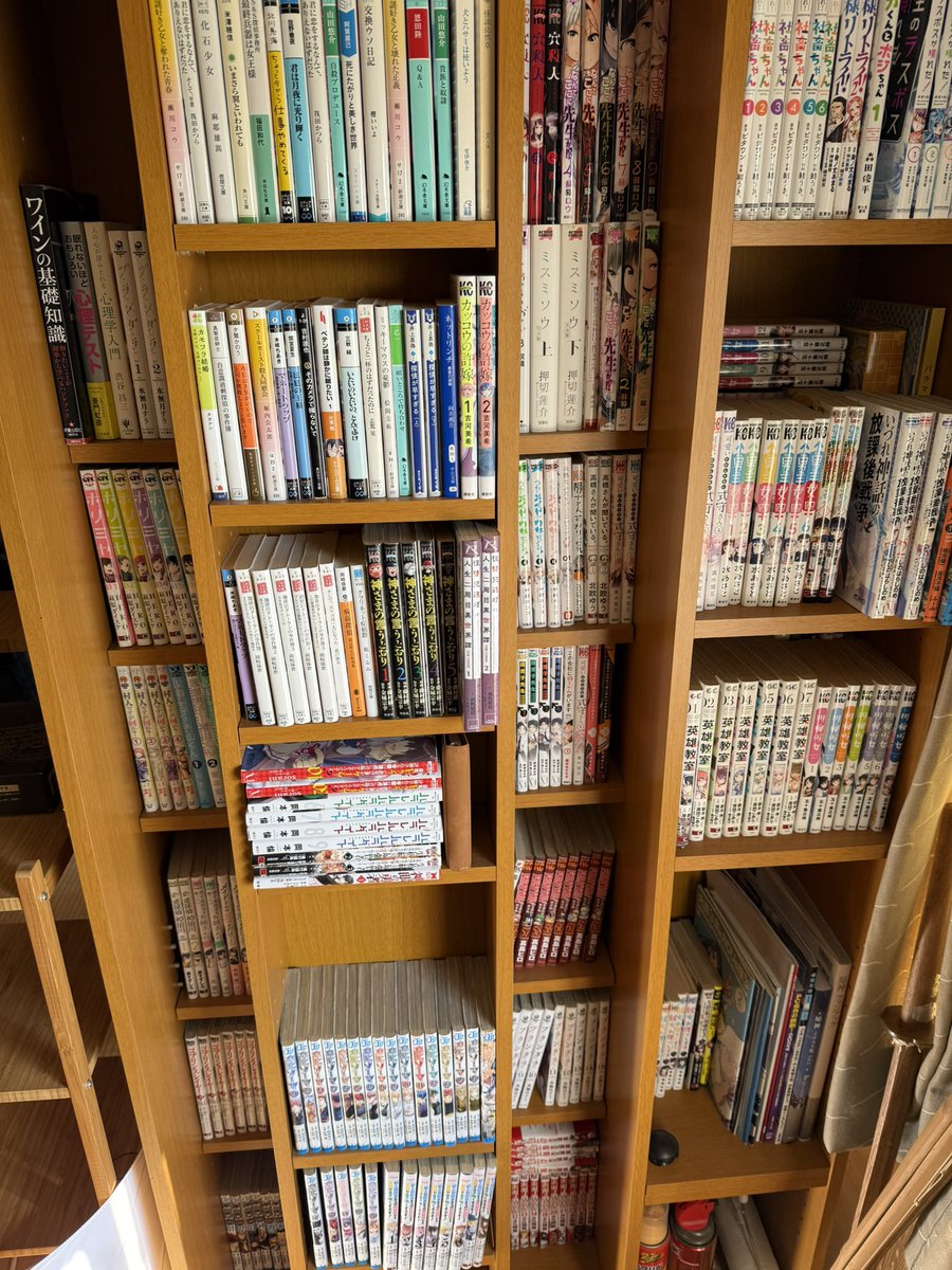 弟が長崎に引っ越しで荷物になるっていうから漫画を全部貰ったわけなんですが...

さすがに多すぎるって💦💦