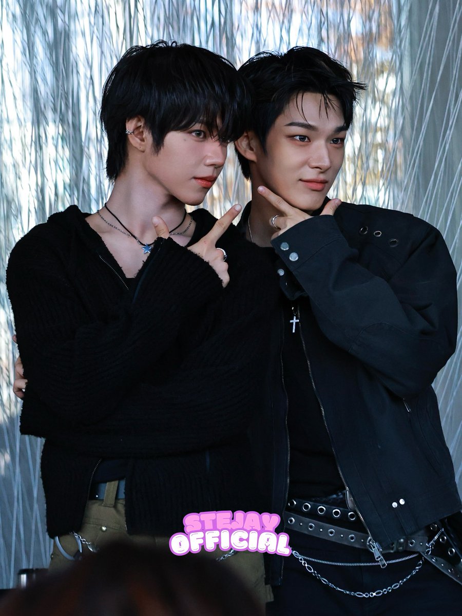 STEJAY_official's tweet image. 11112025 | The Show Mini FM 

Our Flashback Friday entry of our favorite duo! 💘 Do you miss them too? 🥺

#STEJAY #JL #제이엘 #STEVEN #스티븐 #AHOF #아홉