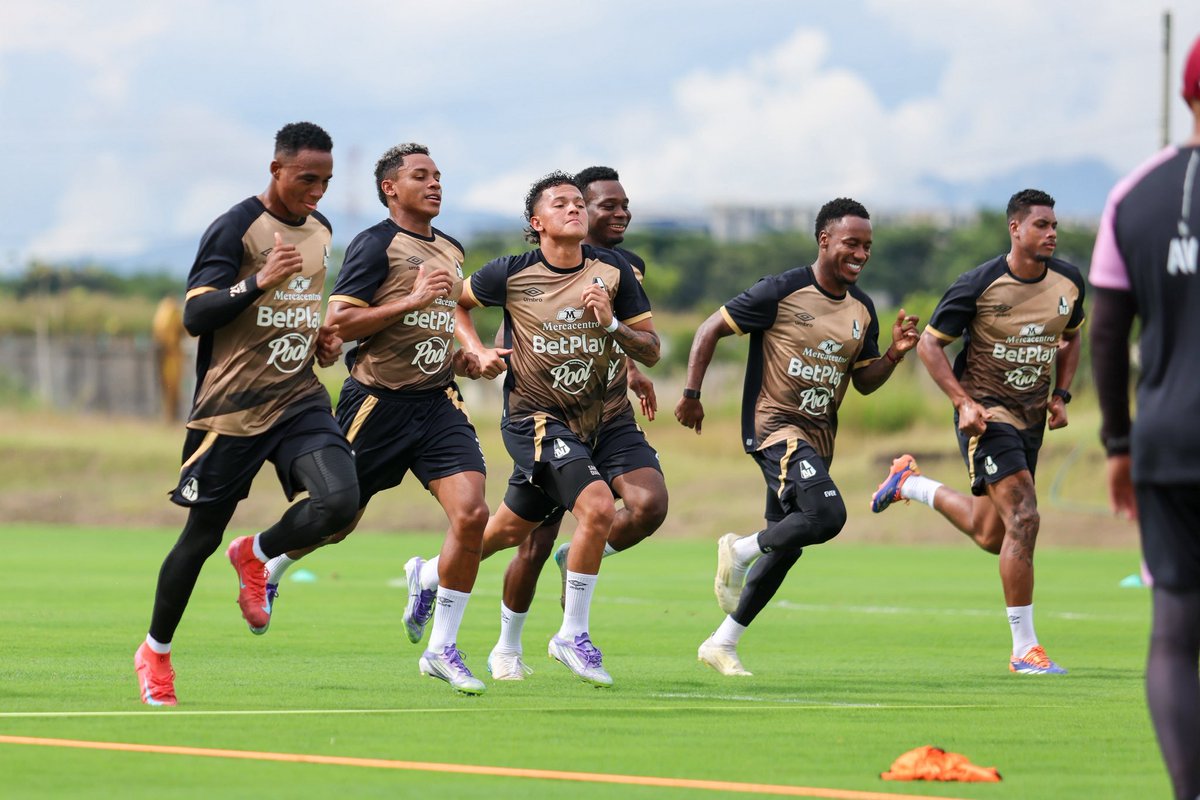 El miércoles 14 de enero, a las 7:00 p.m. en el Museo Panoptico de Ibagué, se realizará la presentación de la indumentaria del <a href="/cdtolima/">Club Deportes Tolima</a>
El evento tendrá entrada libre, no se dispondrán de transmisiones por redes sociales y contará con contenido de identidad cultural regional.