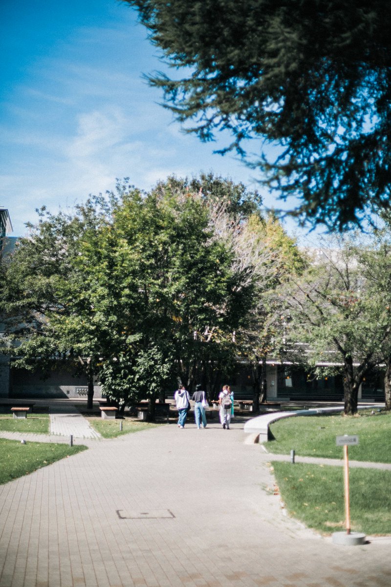 【日常の風景】
気づけば大学入試の季節

あの時頑張ったからこそ

今がある

今週もお疲れ様でした
また来週