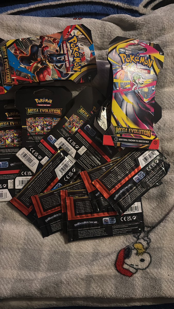 MobSquad508's tweet image. I’m bored. Why not? 🤷🏽‍♂️🤣🤣

#Pokemon #CardCollectors