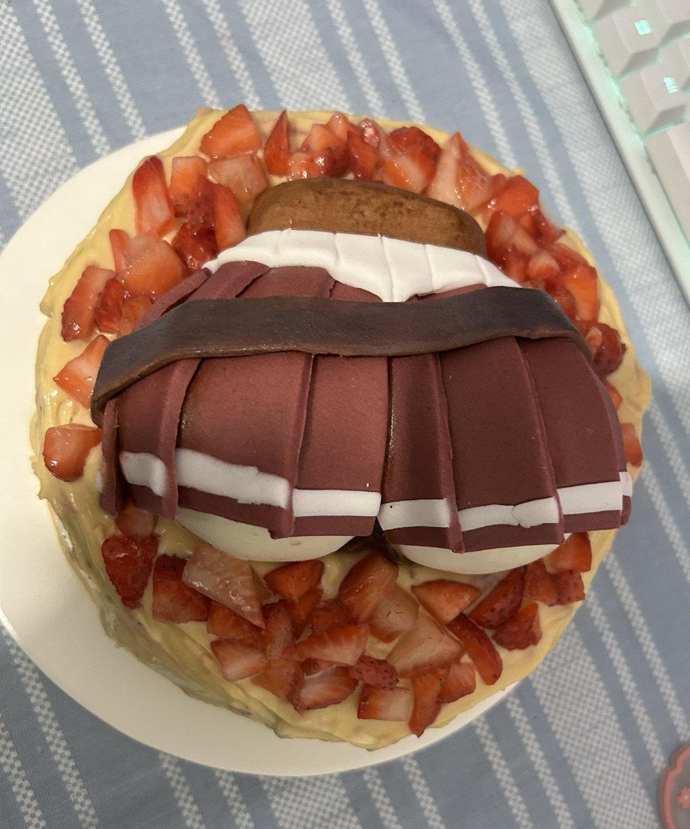 Chibi Reviews tweet media