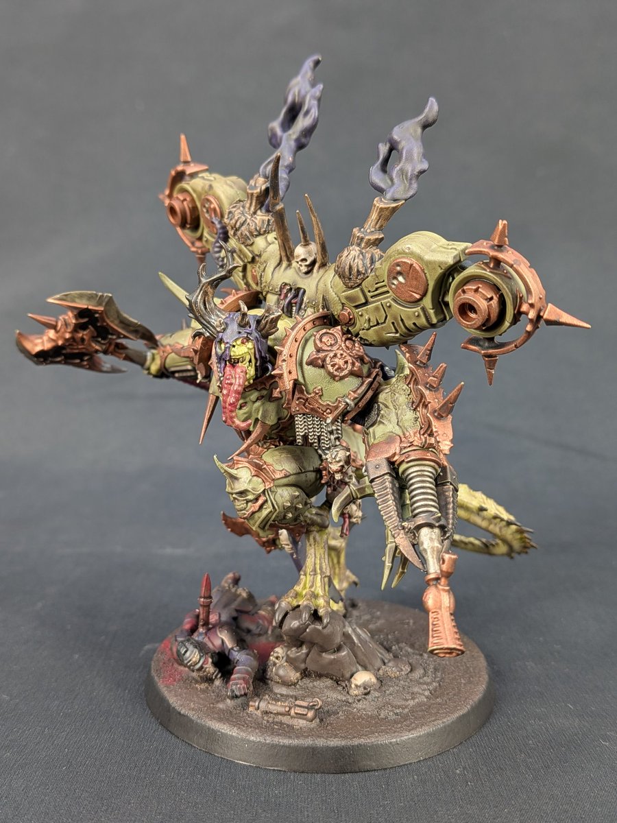 hiruniki_vrc's tweet image. サタナインアーマーのコンタギオンとデスガード感マシマシのディーモンプリンス！！