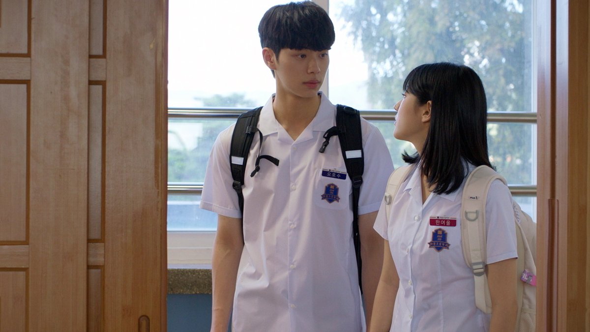 너랑 나, 계속 친구 할 수 있을까?

갑작스러운 고백으로 시작된 우당탕탕 청춘 로맨스💚

1,700번 울고 웃게한 '호수'와 '여울'의 설렘을 담은
<우리는 매일매일> 보도스틸 최초 공개!

🎬 <우리는 매일매일>
💖 보도스틸 공개
📅 2월 극장 대개봉

#우리는매일매일 #2026년2월개봉
#첫사랑 #청춘