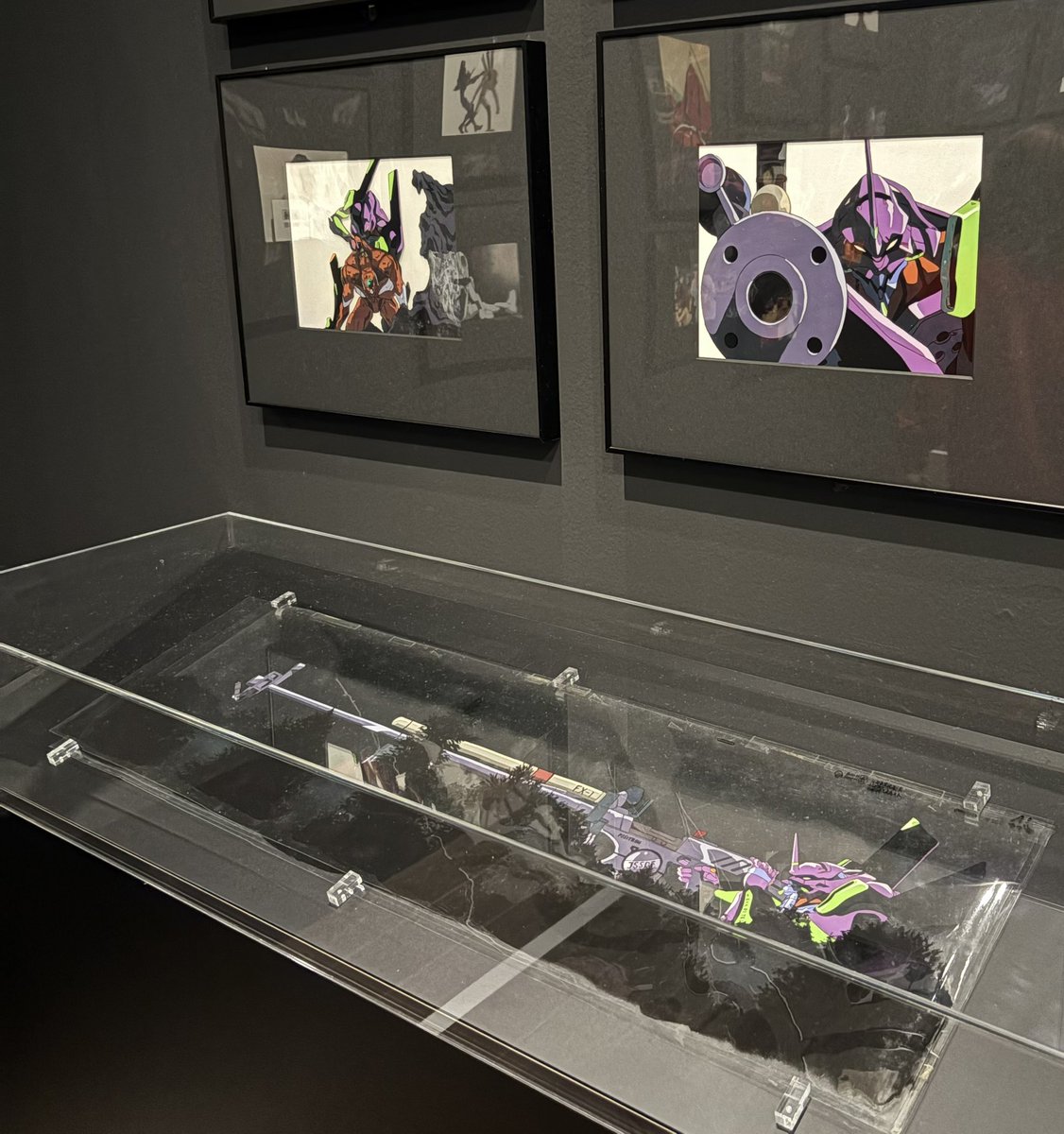 ロングのセル画で作ってたんだね。シャムシエル長すぎて笑った。最長セル画