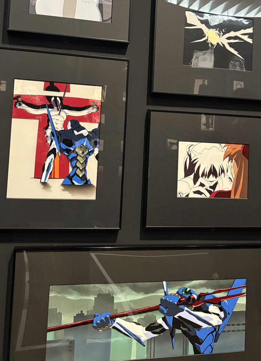 ロングのセル画で作ってたんだね。シャムシエル長すぎて笑った。最長セル画