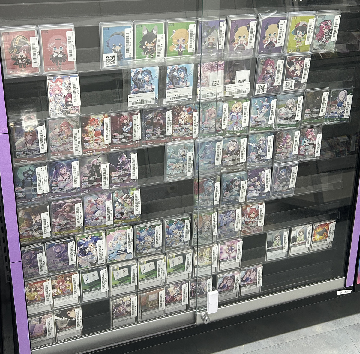 🔥ホロカ販売情報🔥】 高額カードからプレイ用カードまで多数展開して