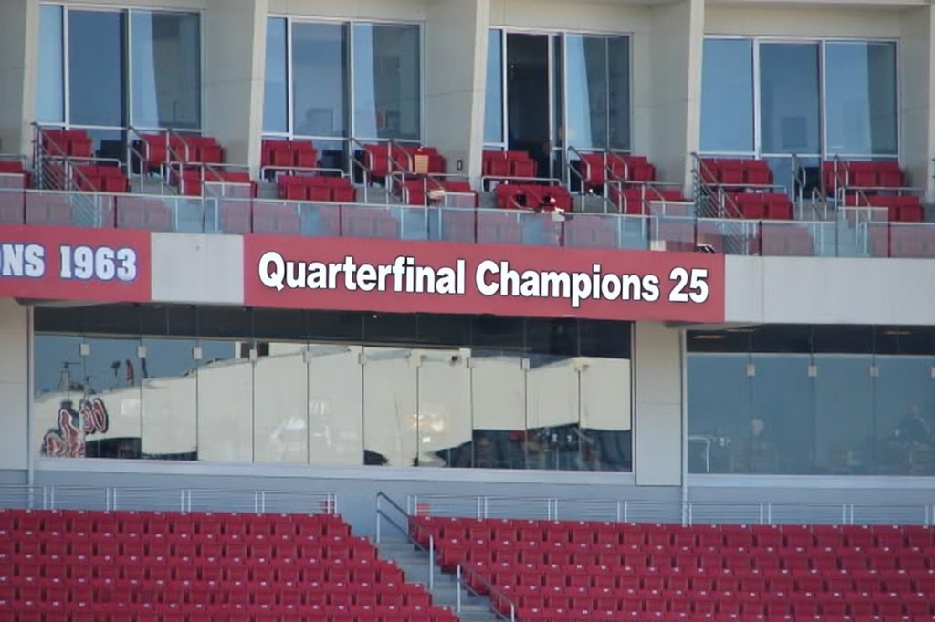 NotCoachLane's tweet image. HANG THE BANNER OLE MISS!!!!