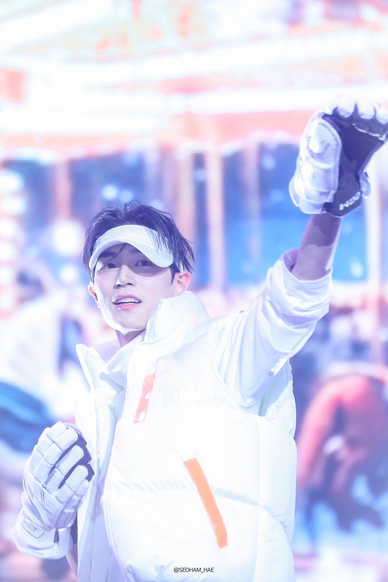 SEOHAM_HAE's tweet image. 260104 박서함 팬미팅
[𝘚𝘦𝘦 𝘺𝘰𝘶 𝘢𝘵 10:28]

가트몬...?
#박서함 #PARKSEOHAM
