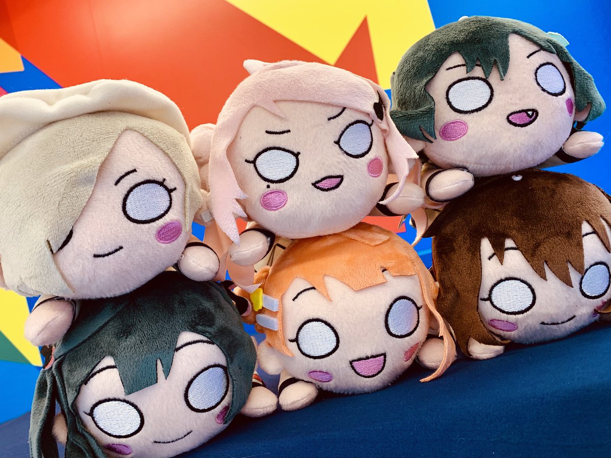 新着景品】 ラブライブ！虹ヶ咲学園スクールアイドル同好会 寝そべり