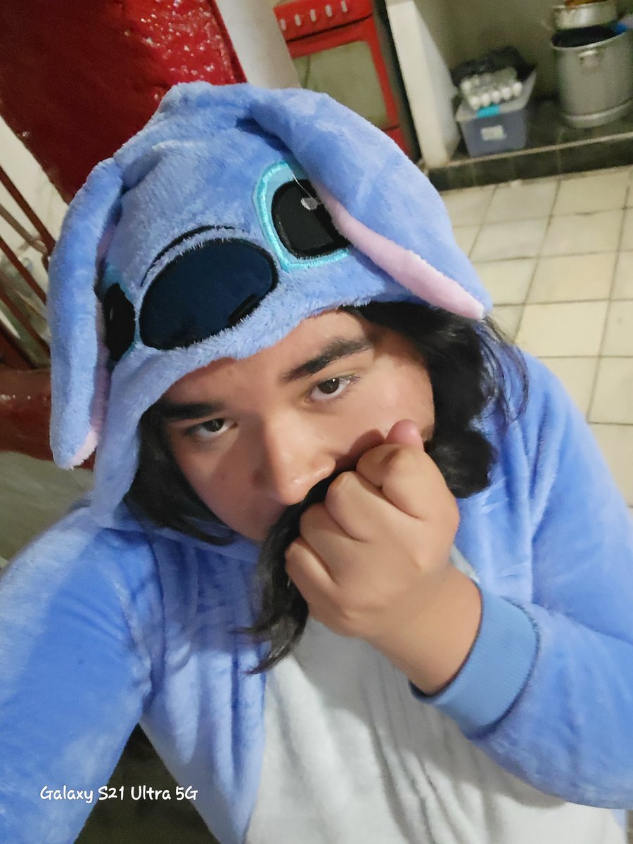 sochilvc's tweet image. ✨ mi peluu huele rico recién báñame ✨.  🚿🧖🏼‍♀️🛁🛀🏼
#adutbaby #chuby #stitch #littlespace