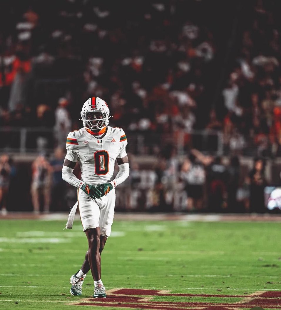 HelixFootball's tweet image. See you in the National Championship @KeionteS 

#CutFromTheCloth