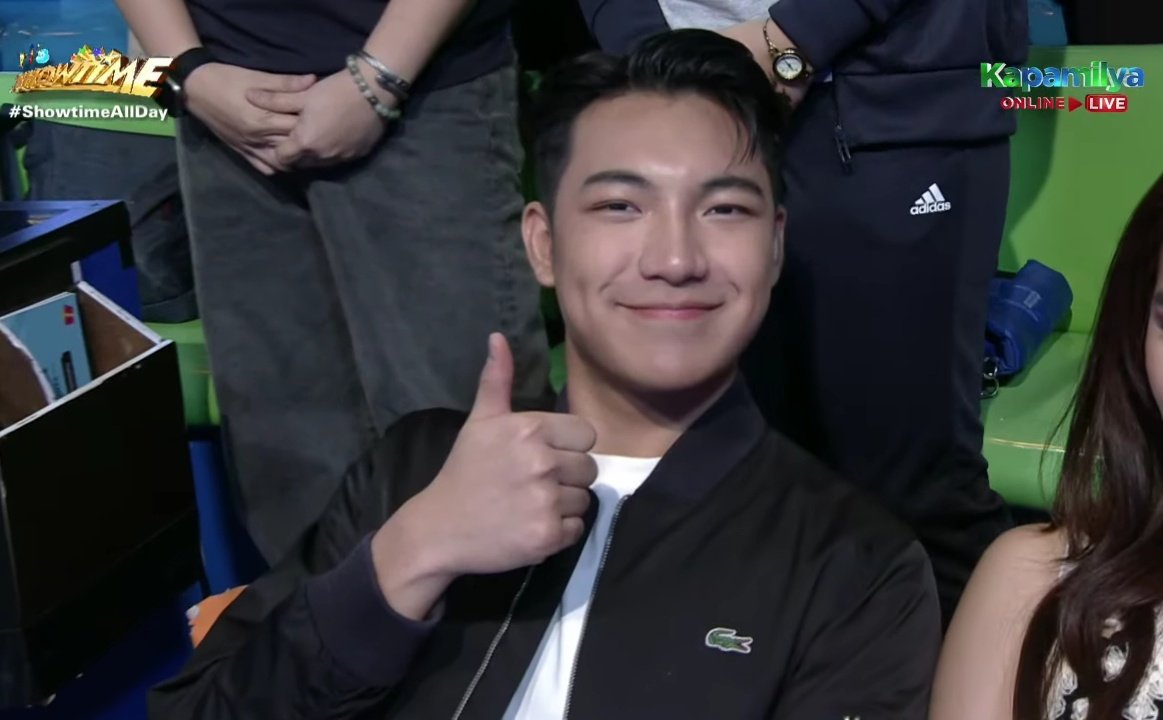 May pogi si Showtime!

#DARREN <a href="/Espanto2001/">Darren</a>
#ShowtimeAllDay