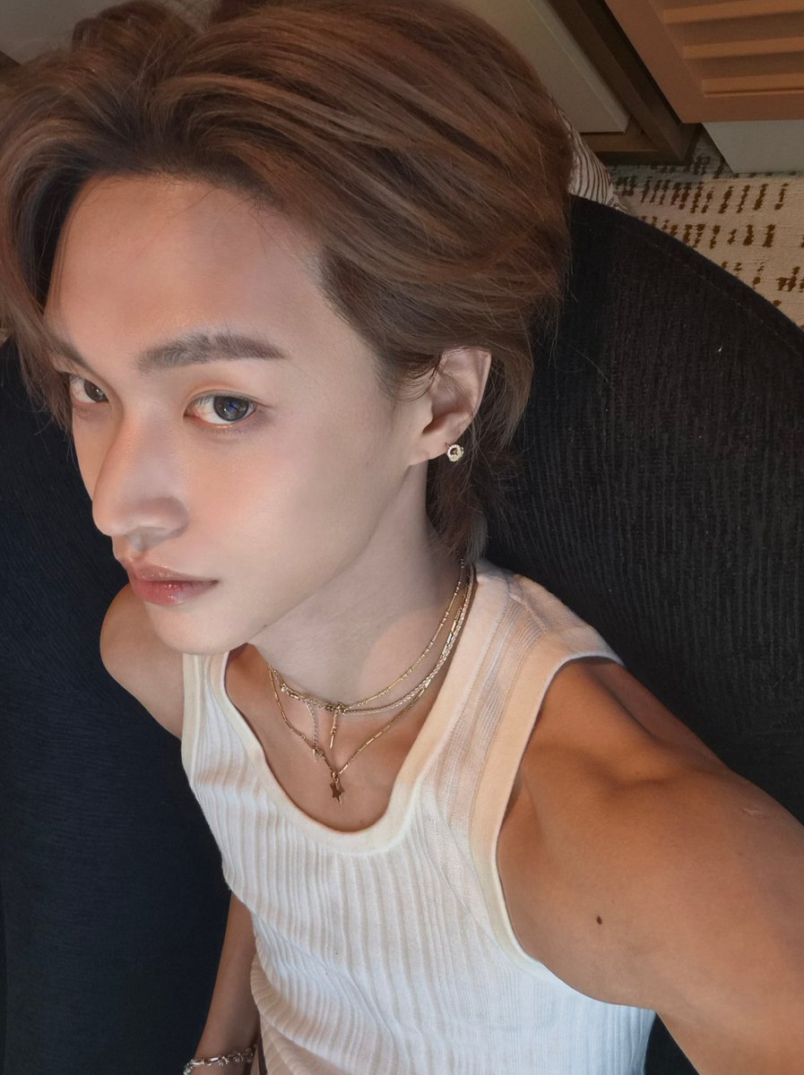 chrryever's tweet image. 260109 위버스 #원빈 #WONBIN