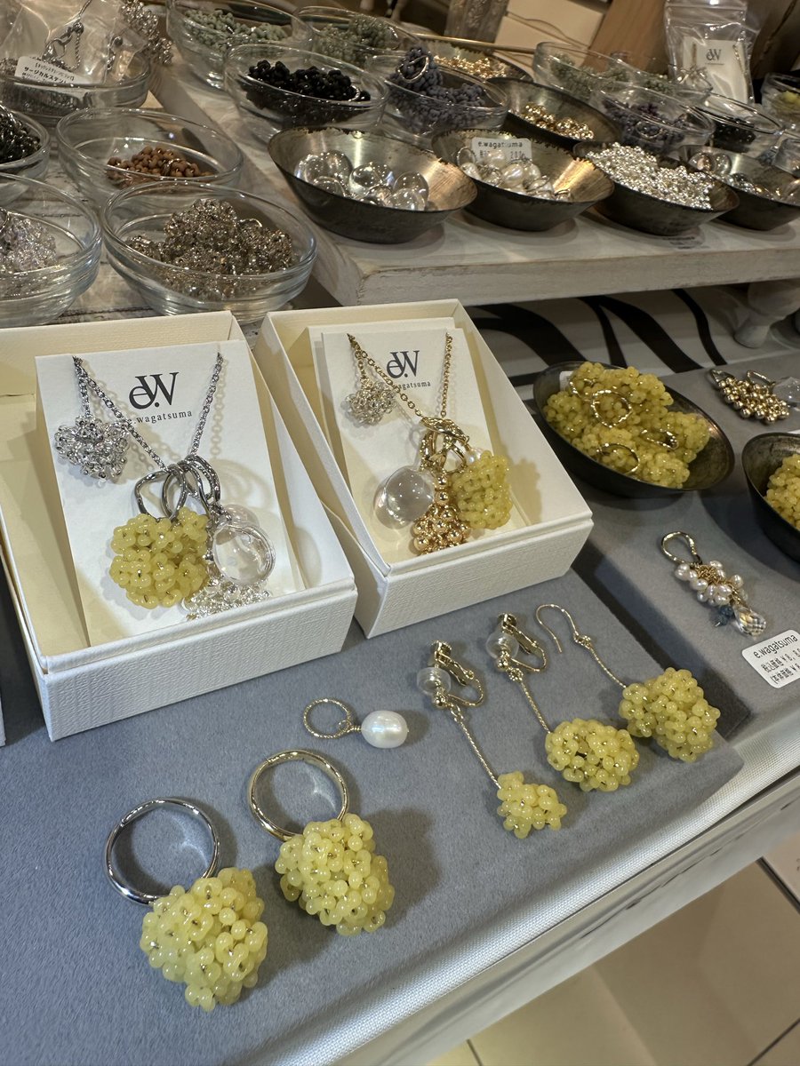 💎アクセサリー💎

ハンズ博多店３階『ジュエルギルド』開催中です！
冬は初出店です〜
お近くにお越しの際はお気軽に遊びにいらしてください⭐︎

▶︎e.wagatsuma
日程：1月7日(水)〜20日(火)
時間：10:00〜20:00
場所：ハンズ博多店3F
<a href="/Hakata_Hands/">ハンズ博多店</a> 

#博多駅 #ハンズ博多店 #ジュエルギルド