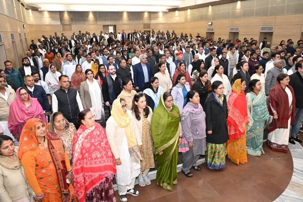 AICC के निर्देशानुसार राजस्थान प्रदेश कांग्रेस कमेटी द्वारा जयपुर में काम के अधिकार की रक्षा हेतु आयोजित "मनरेगा बचाओ संग्राम" कार्यक्रम में शामिल हुए ।
#indiannationalcongressrajasthan