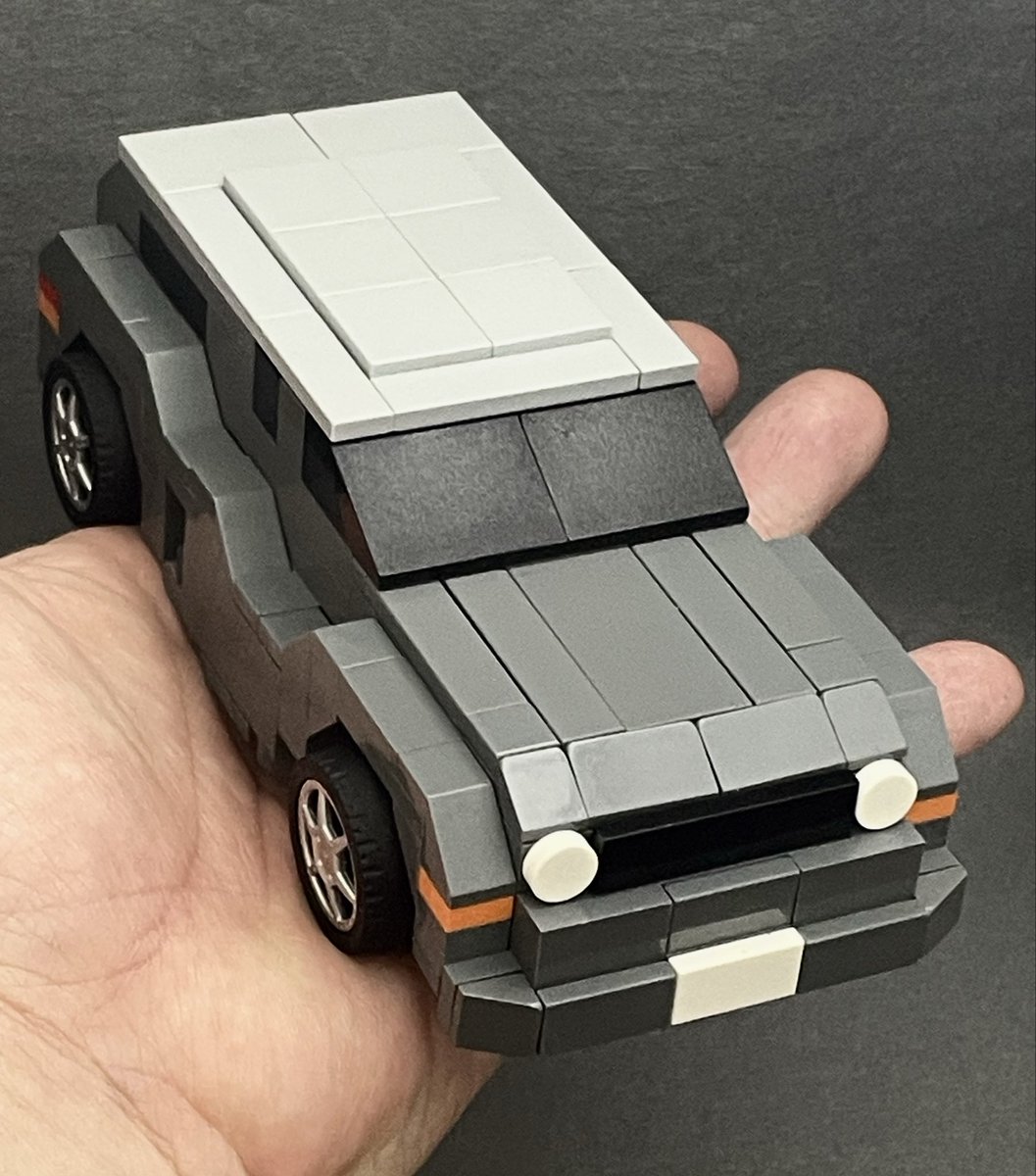 手に乗せた時のサイズ感（完成版） #LEGO #レゴ