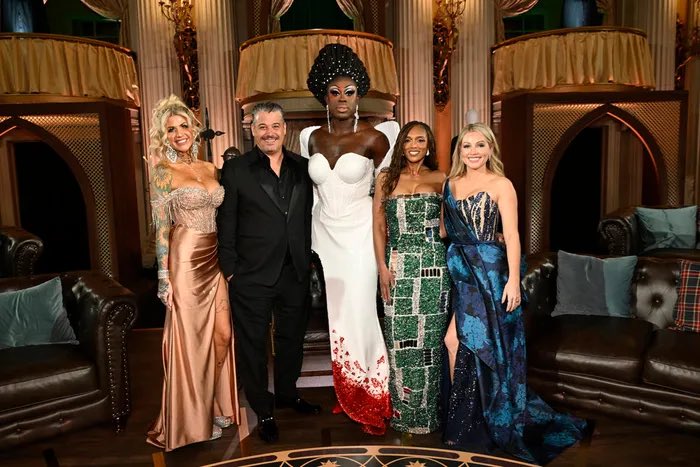 breadcrumbssx's tweet image. traitors who create drama and good tv in the turret &amp;gt; strategic boring ones #TheTraitorsUS