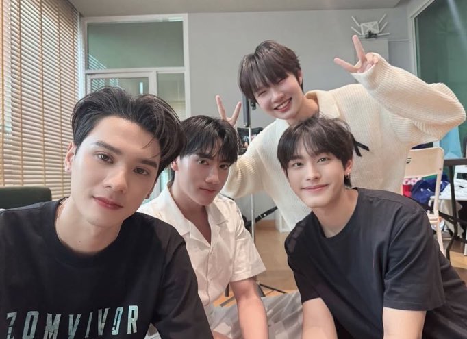 (ก็พาไปเปิดตัวกับป๊ากับปี๊แล้วนี่นา ร้ายไม่เบานะลูกชายคนโตบ้านนี้😣)