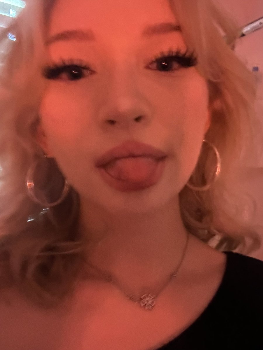 mel ᢉ𐭩 tweet media