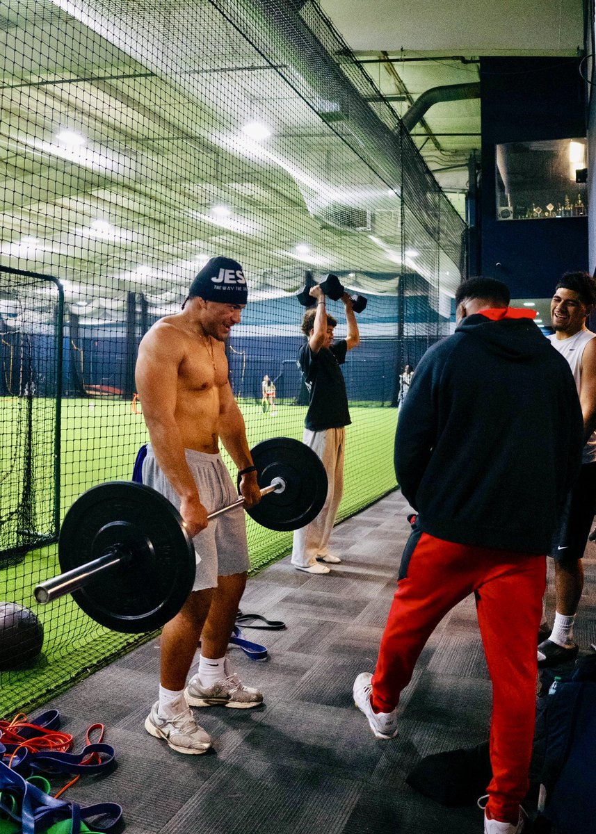 Wesley Pitoitua '26 tweet media