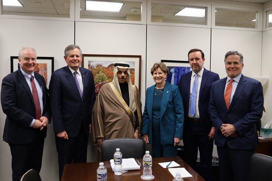 ⭕ مصدر في الكونغرس الأمريكي : #السعودية أشارت إلى أنها تعمل على دفع عناصر #الإخوان_المسلمين خارج صفوف القوات المسلحة في #السودان