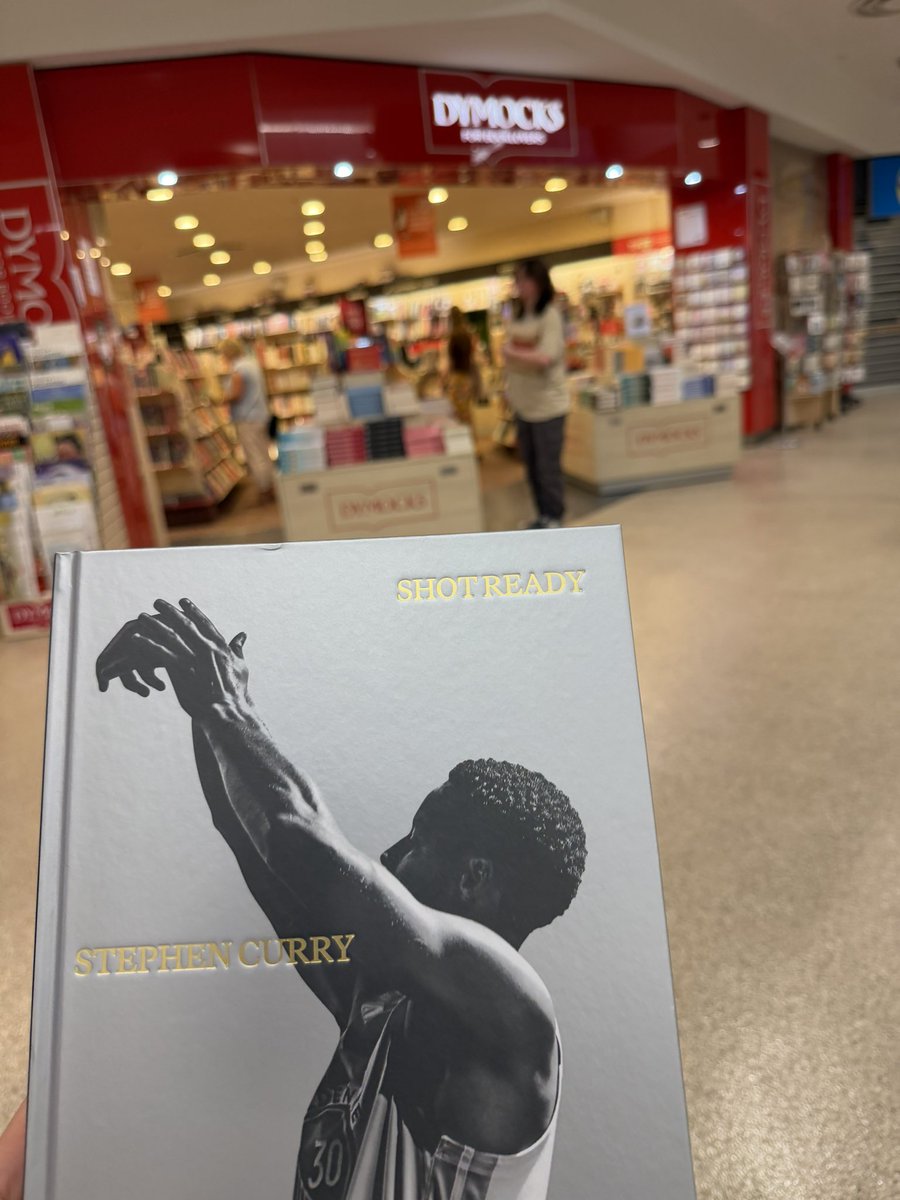 Just picked up this brand new copy of Stephen Curry’s ‘Shot Ready’ to give away to a ‘Best Mate’ member at the end of the month 🔥 

To be eligible - become a Best Mate member on the Patreon by the end of January, with the winner to be announced on Feb 1!

patreon.com/GoldenStatewMa…