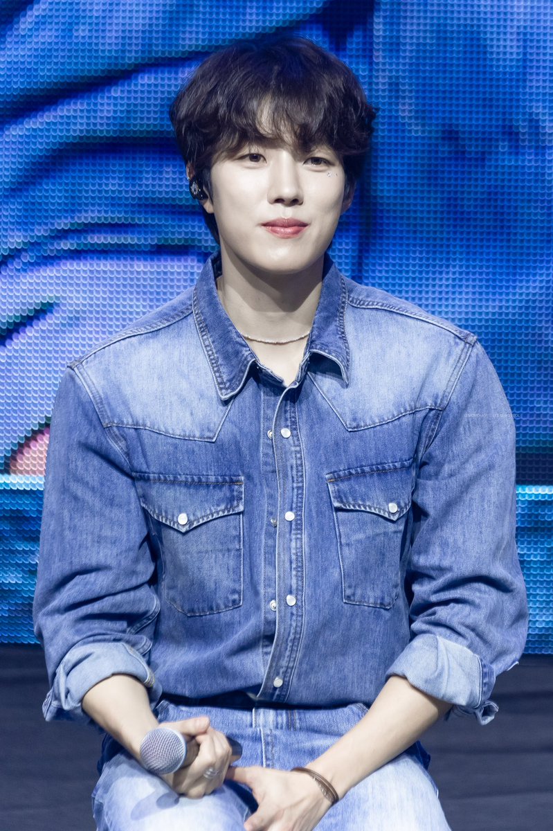 260104 이성열 팬미팅 Asteroid🦌

더님 넘 좋아 💙

#INFINITE #인피니트
#성열 #이성열 #LEESUNGYEOL