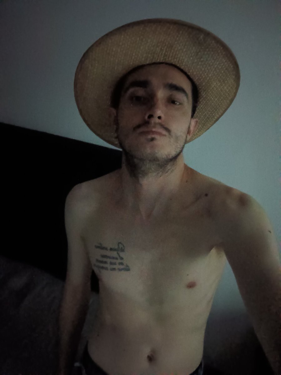 flacoN92's tweet photo. #Fotos #webcamchat #flaco https://t.co/6DUxF5tUW6