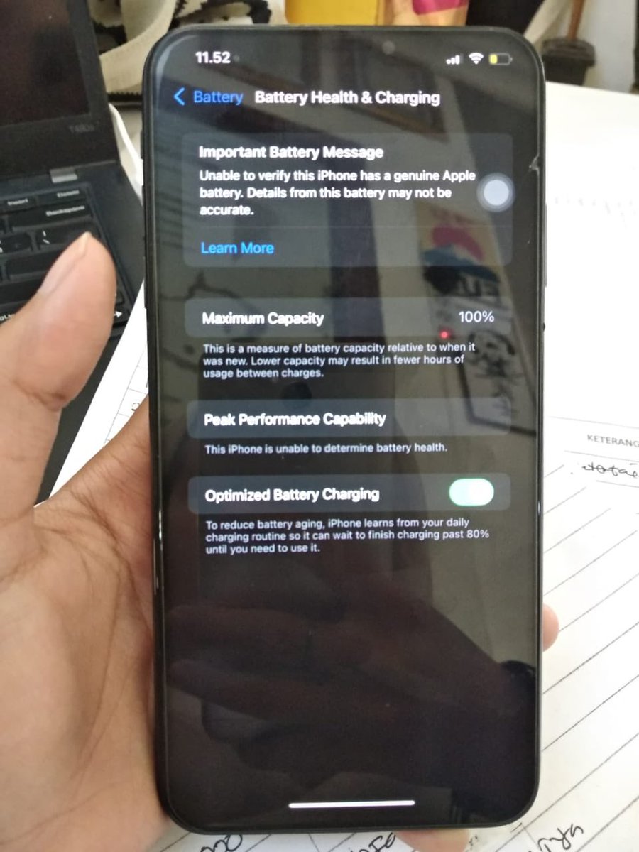 matcharexd's tweet photo. wts Iphone ip xs max 64gb 

All op 
Bh 100% (pernah ganti di ifixied)
Pernah ganti lcd 
All fungsi normal 
2,9 nego 
COD Bekasi dan sekitarnya ✅ 
Oren ✅

more info : dm or https://t.co/3Vwpkz6tjo https://t.co/gb44X73BRX