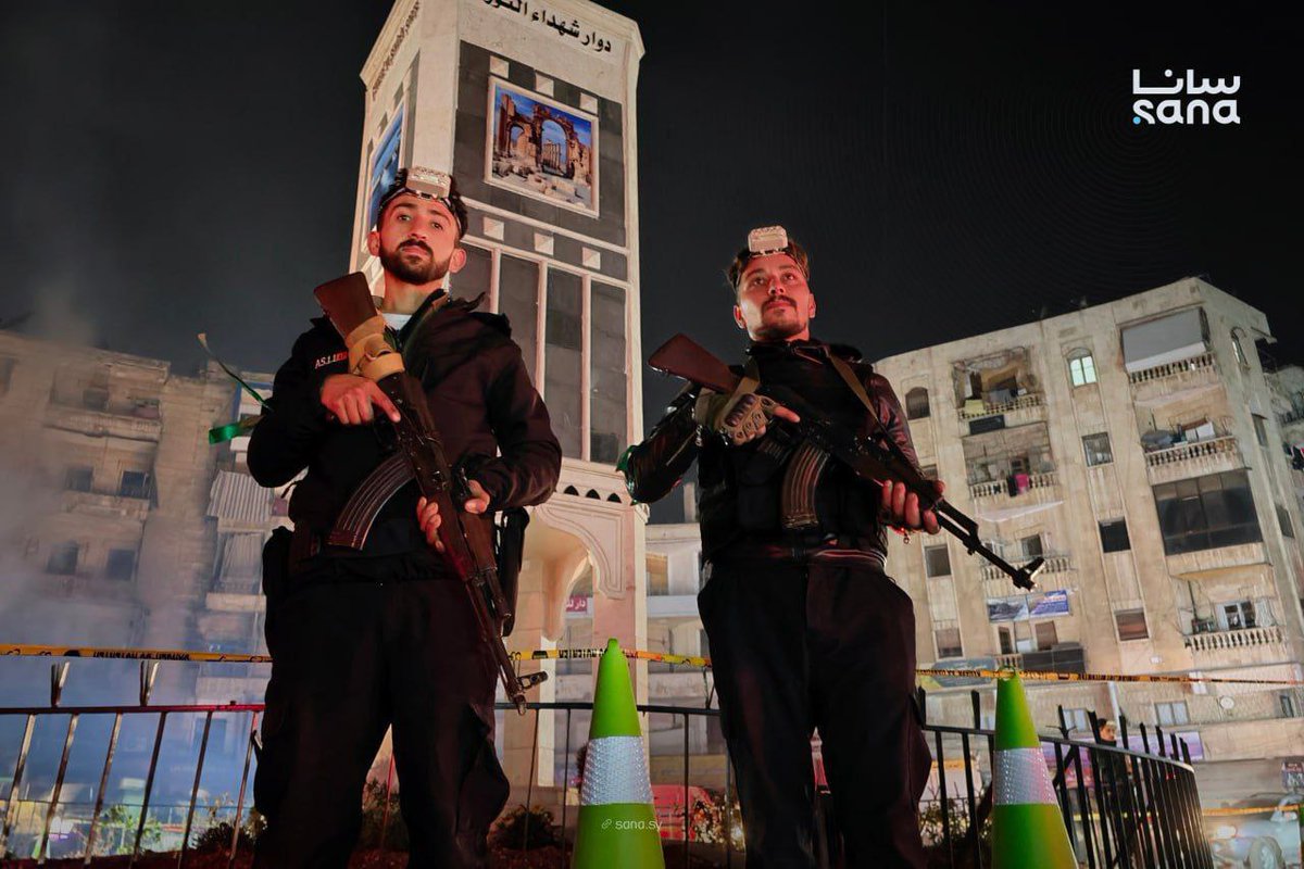 ‼️🇸🇾 Syrian internal security forces cleared the liberated Ashrafiya neighborhood, insuring that private property of citizens who escaped the neighborhood during clashes will not be stolen.